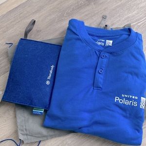 United Airlines Polaris Pajamas Set & Amenity Kit (NEW)